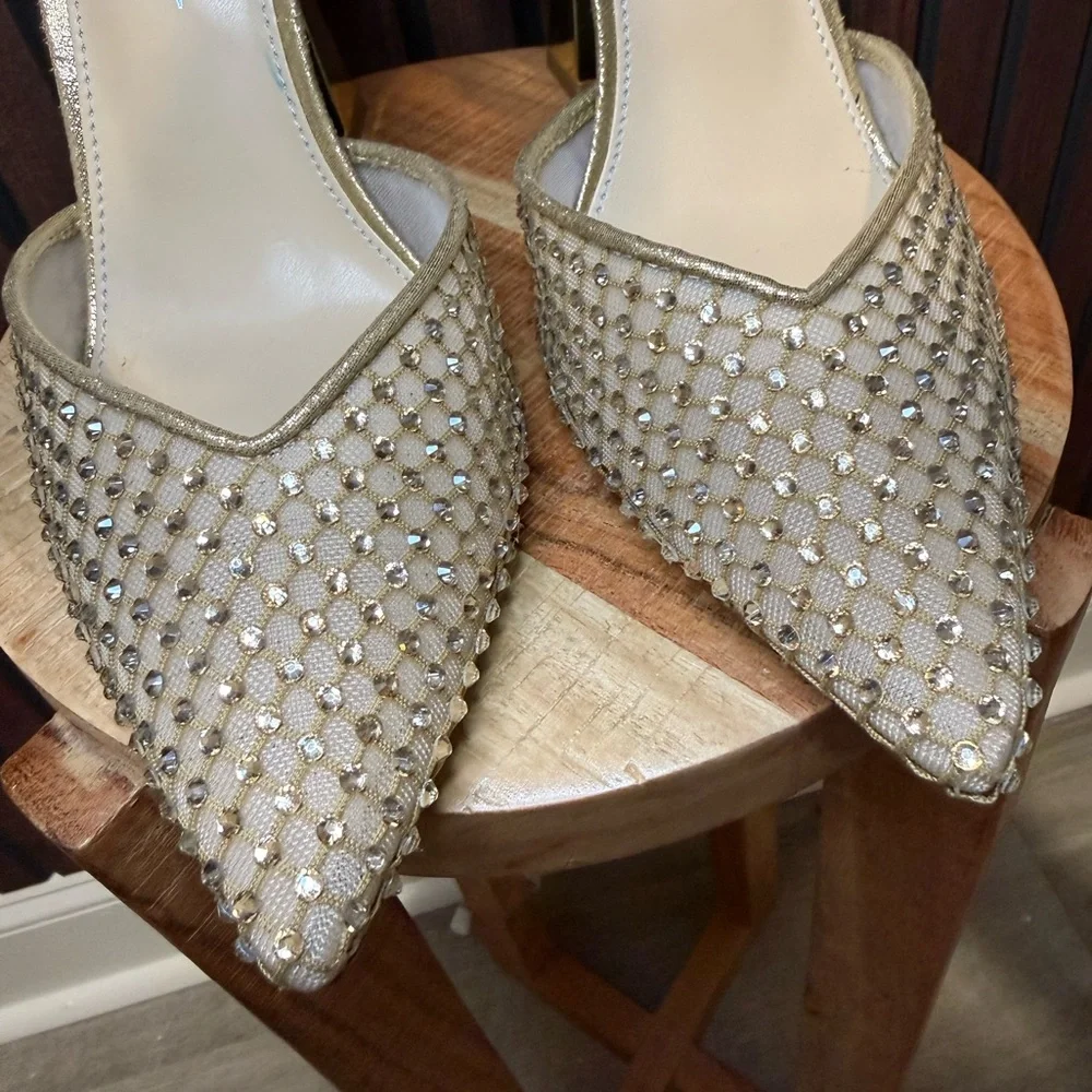 Betsey Johnson Jad Gold Pearl Mesh Heels Size 9 | Vegas Sparkle Party Glam - Picture 2 of 6